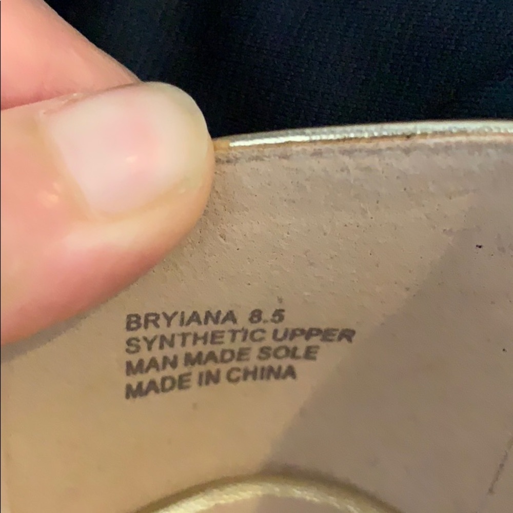 Bebe - Picture 5 of 5